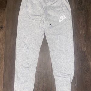 Women’s nike sweatpants